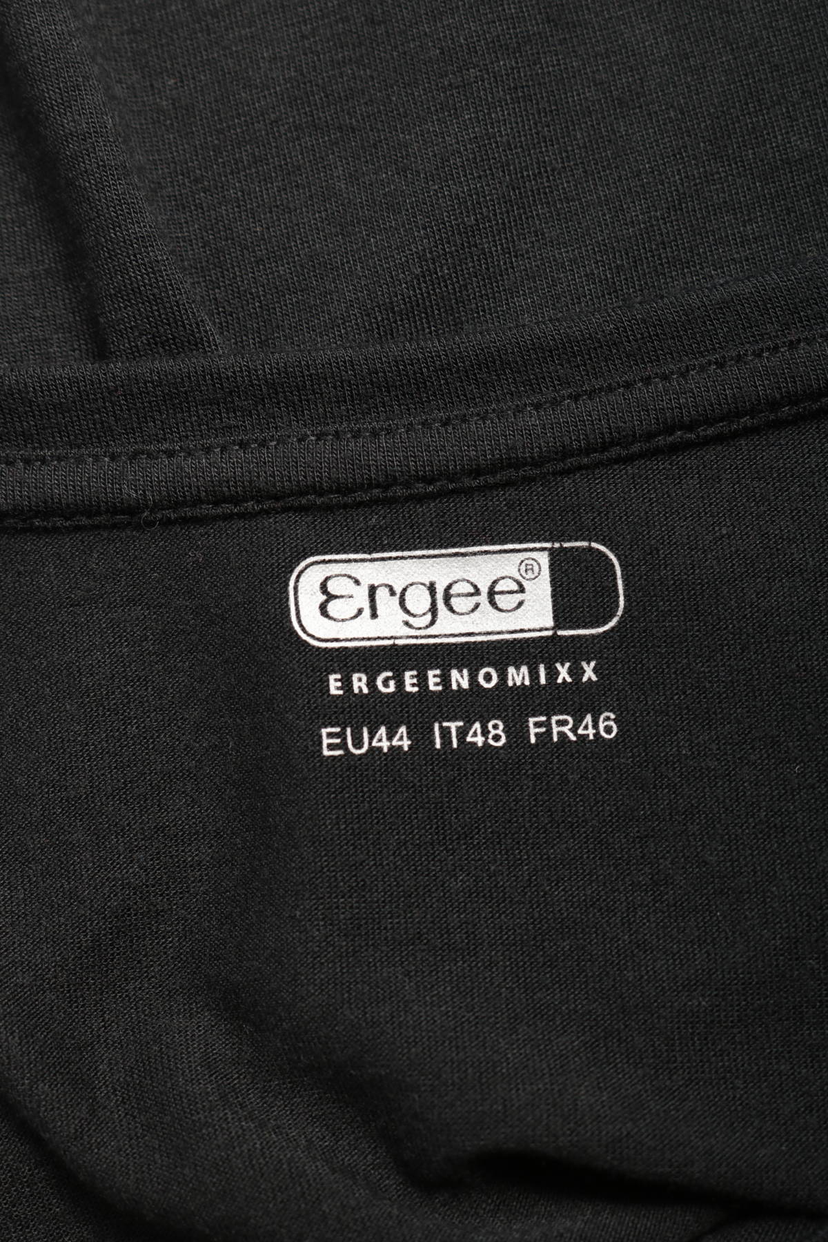 Тениска с щампа ERGEE3