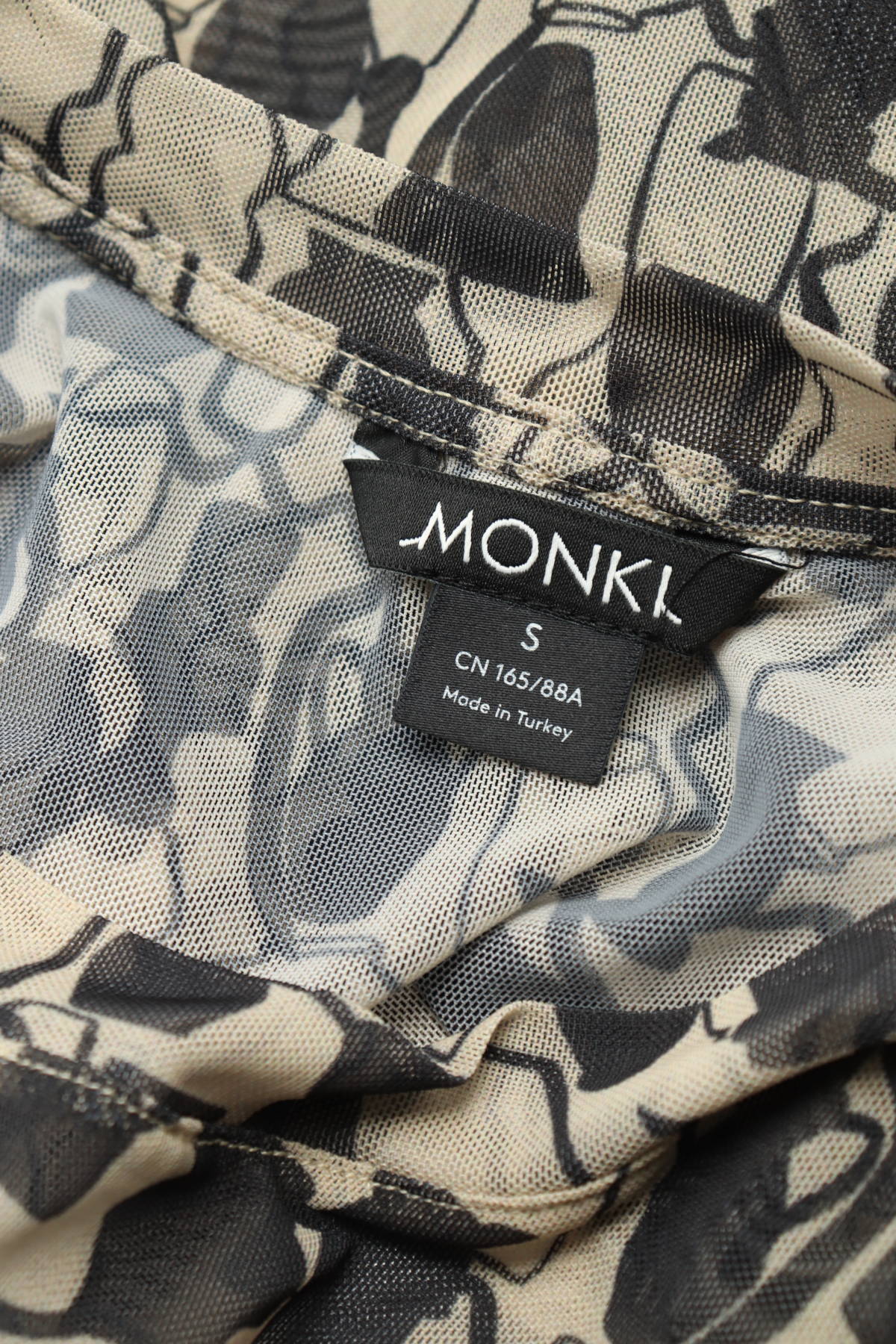 Блуза MONKI3