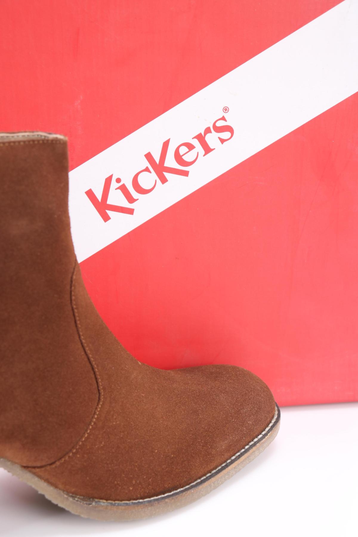 Боти KICKERS4