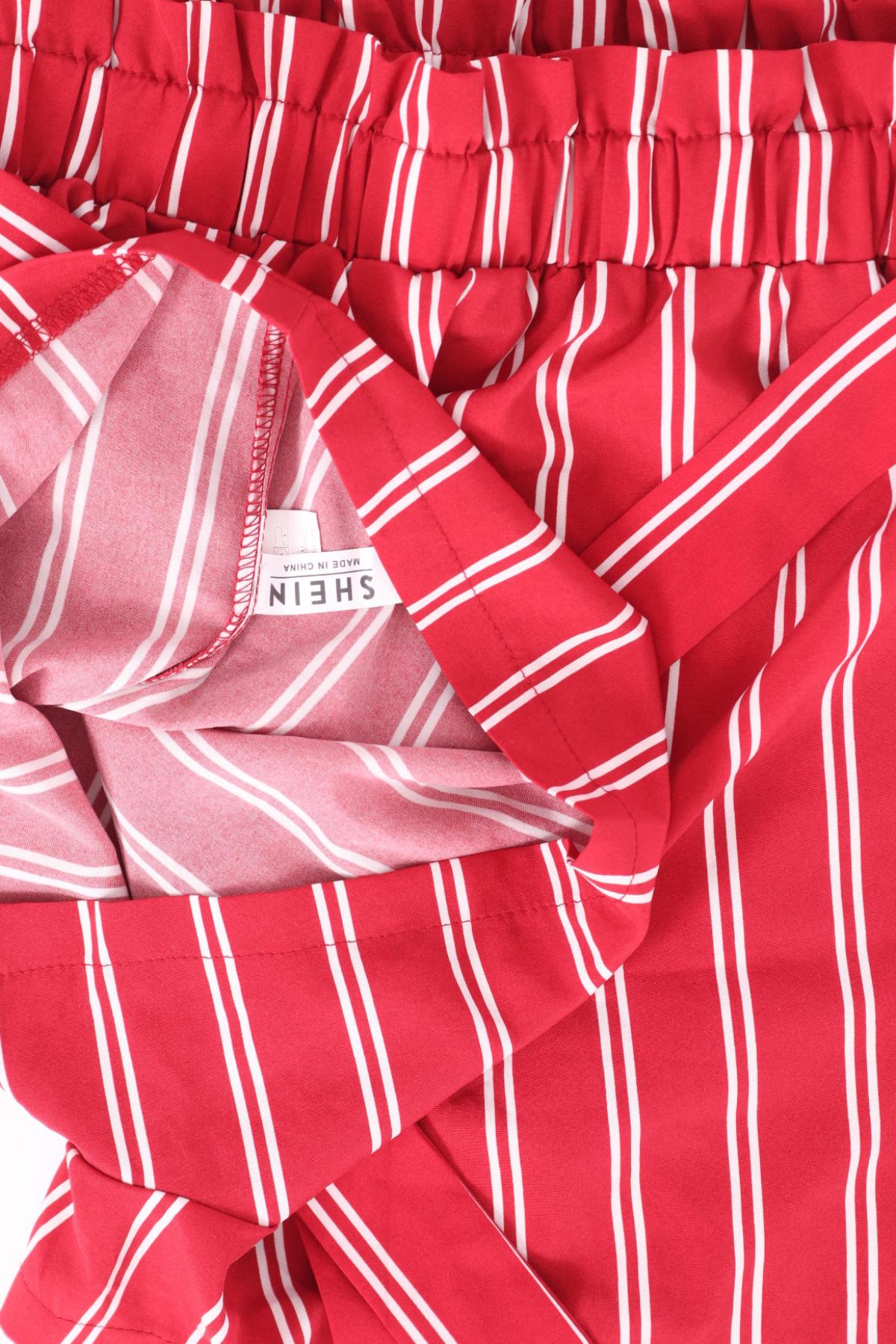 Къси панталони SHEIN3