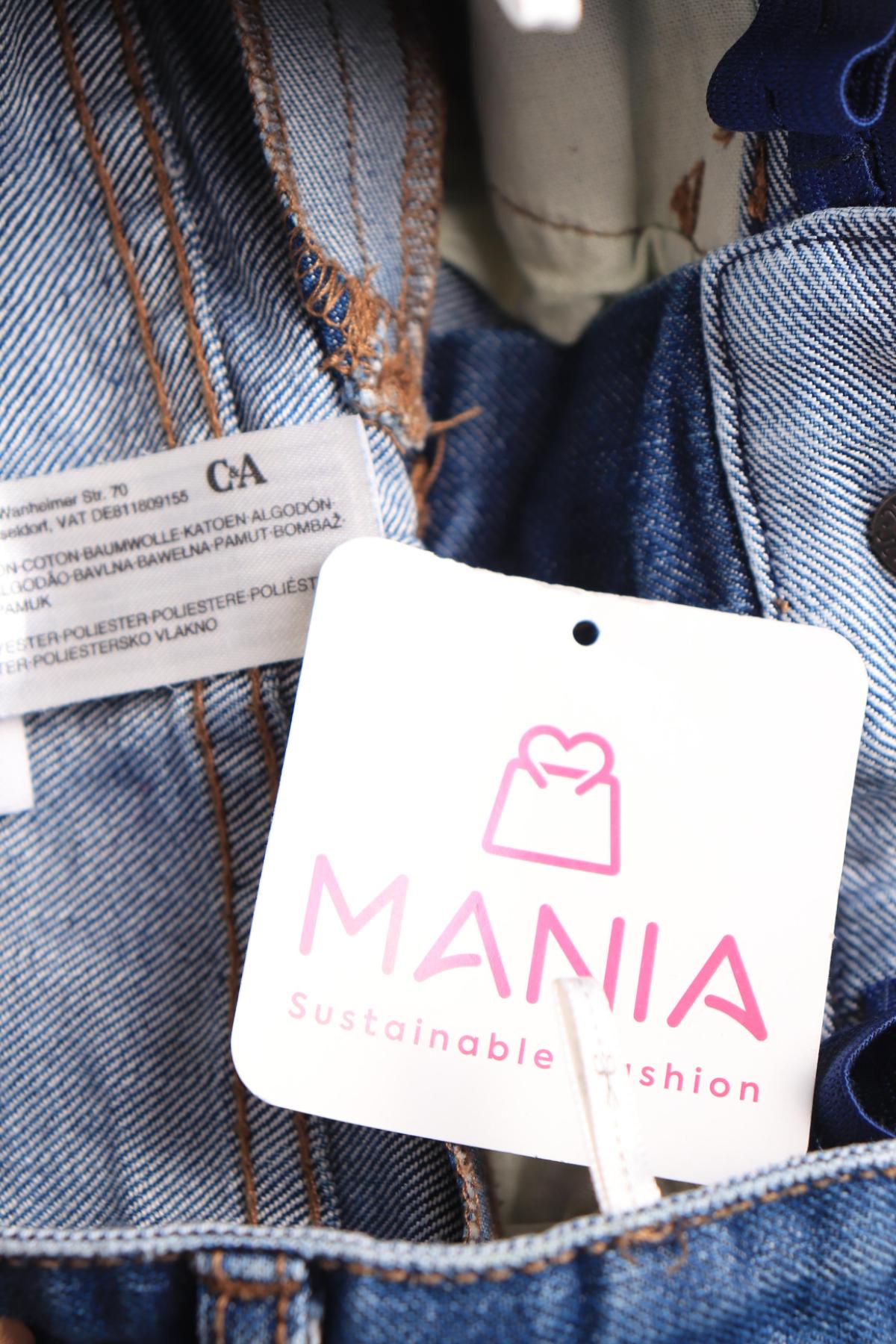 Детски къси панталони C&A3 - Mania Детски къси панталони C&A3