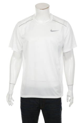 Спортна тениска NIKE - Mania Спортна тениска NIKE