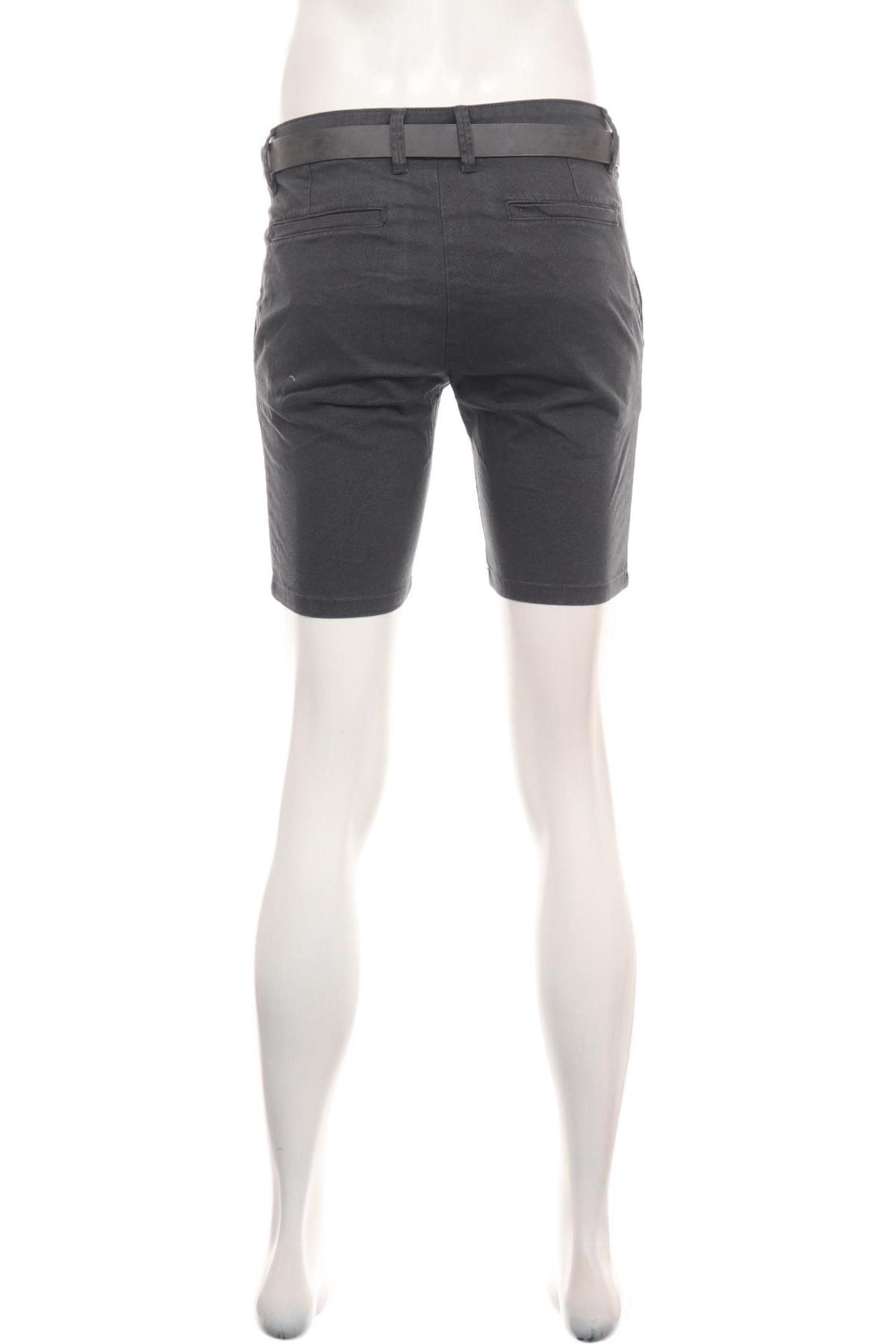 Къси панталони REVIEW2