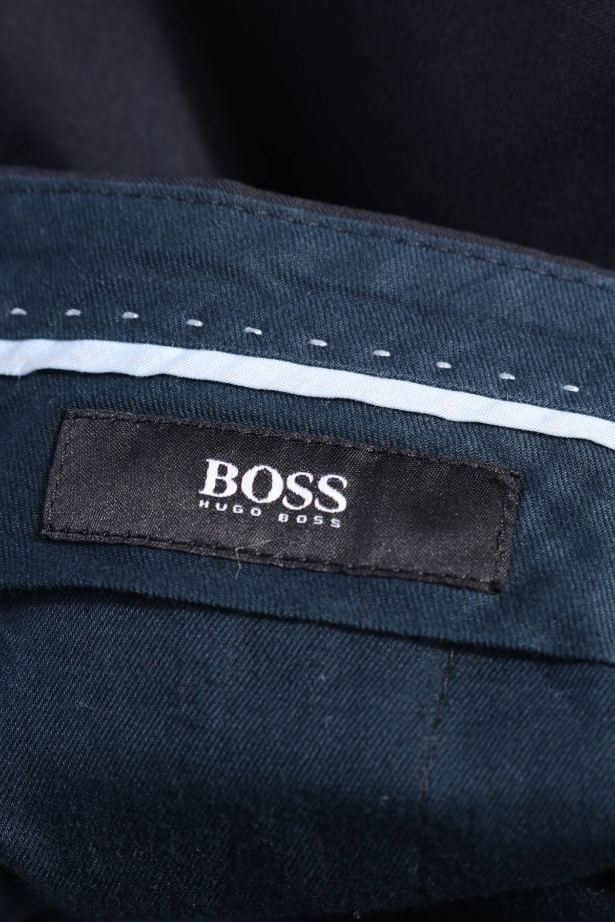 Официален панталон HUGO BOSS3