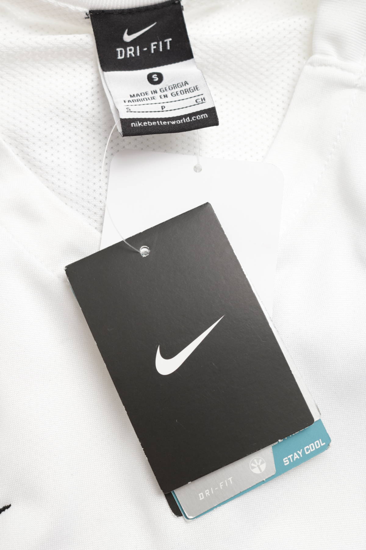 Спортна тениска NIKE3 - Mania Спортна тениска NIKE3