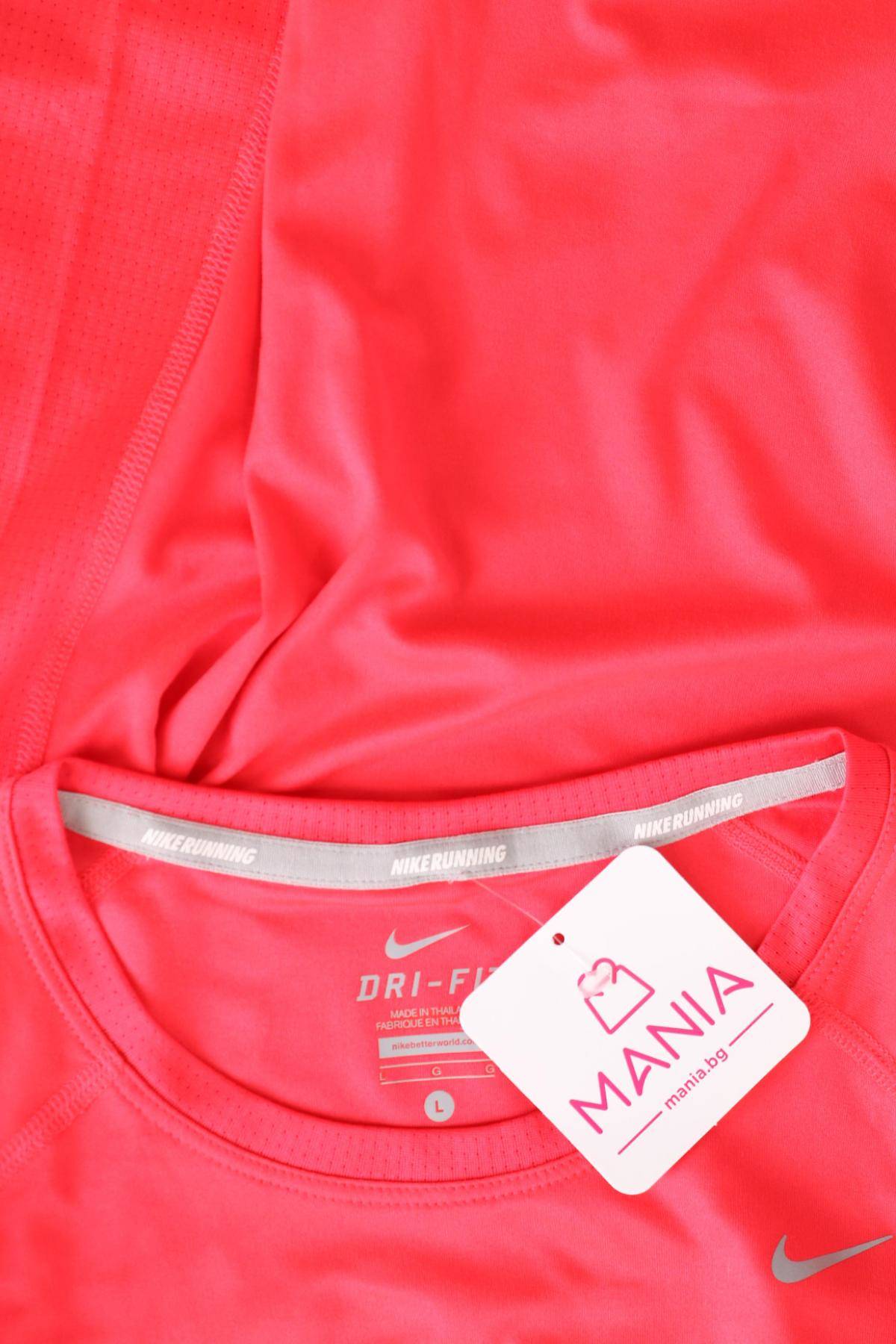 Спортна тениска NIKE3 - Mania Спортна тениска NIKE3