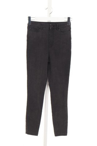 Ластични дънки VERO MODA