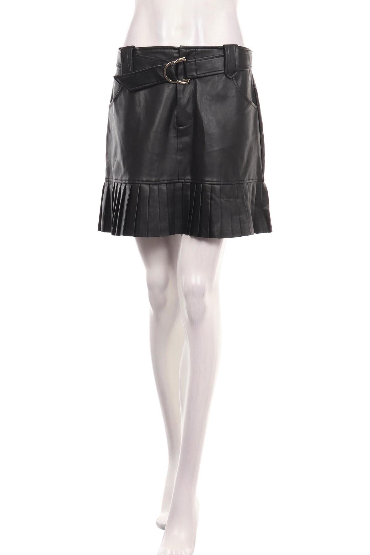 Кожена пола AMISU1