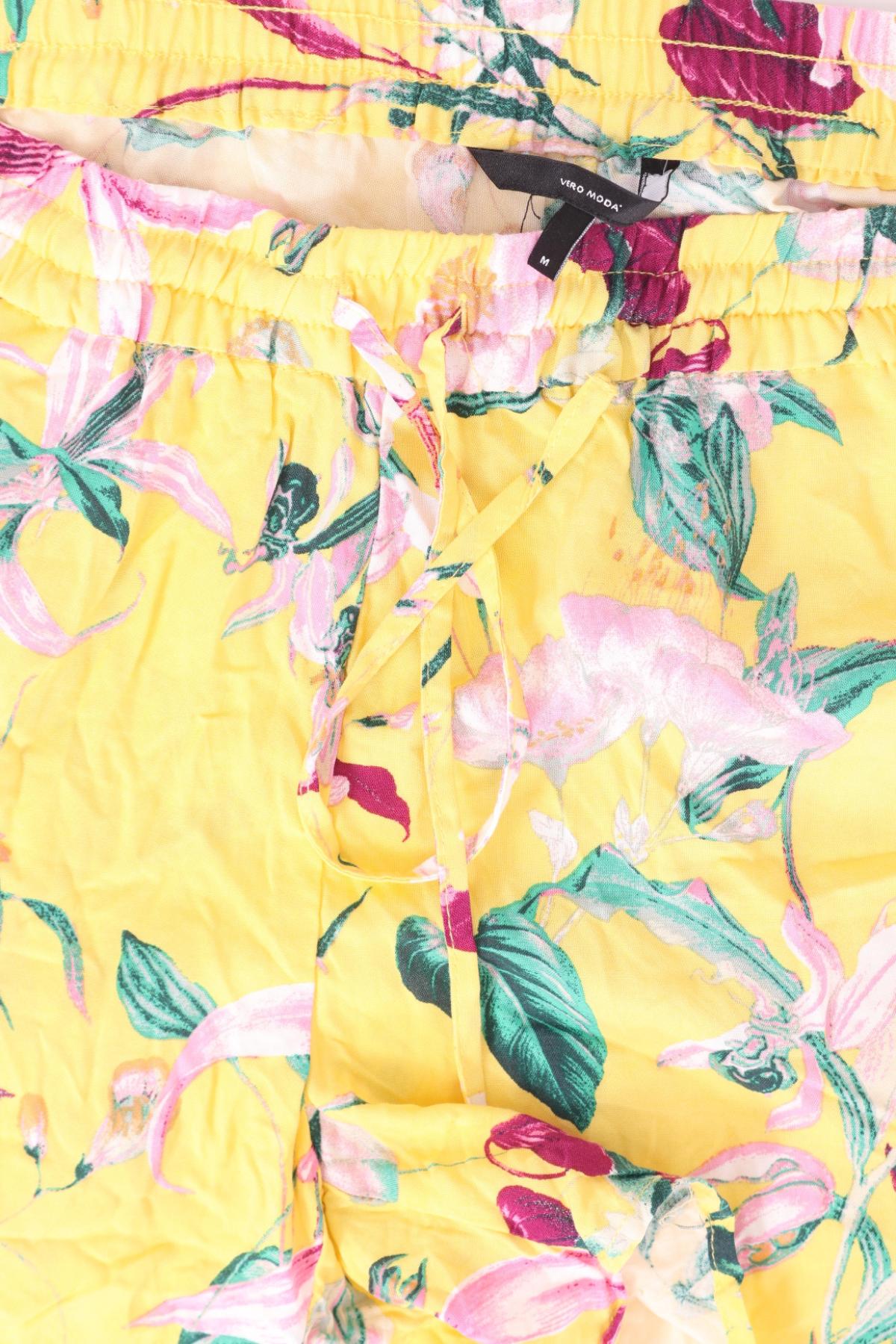 Къси панталони VERO MODA3