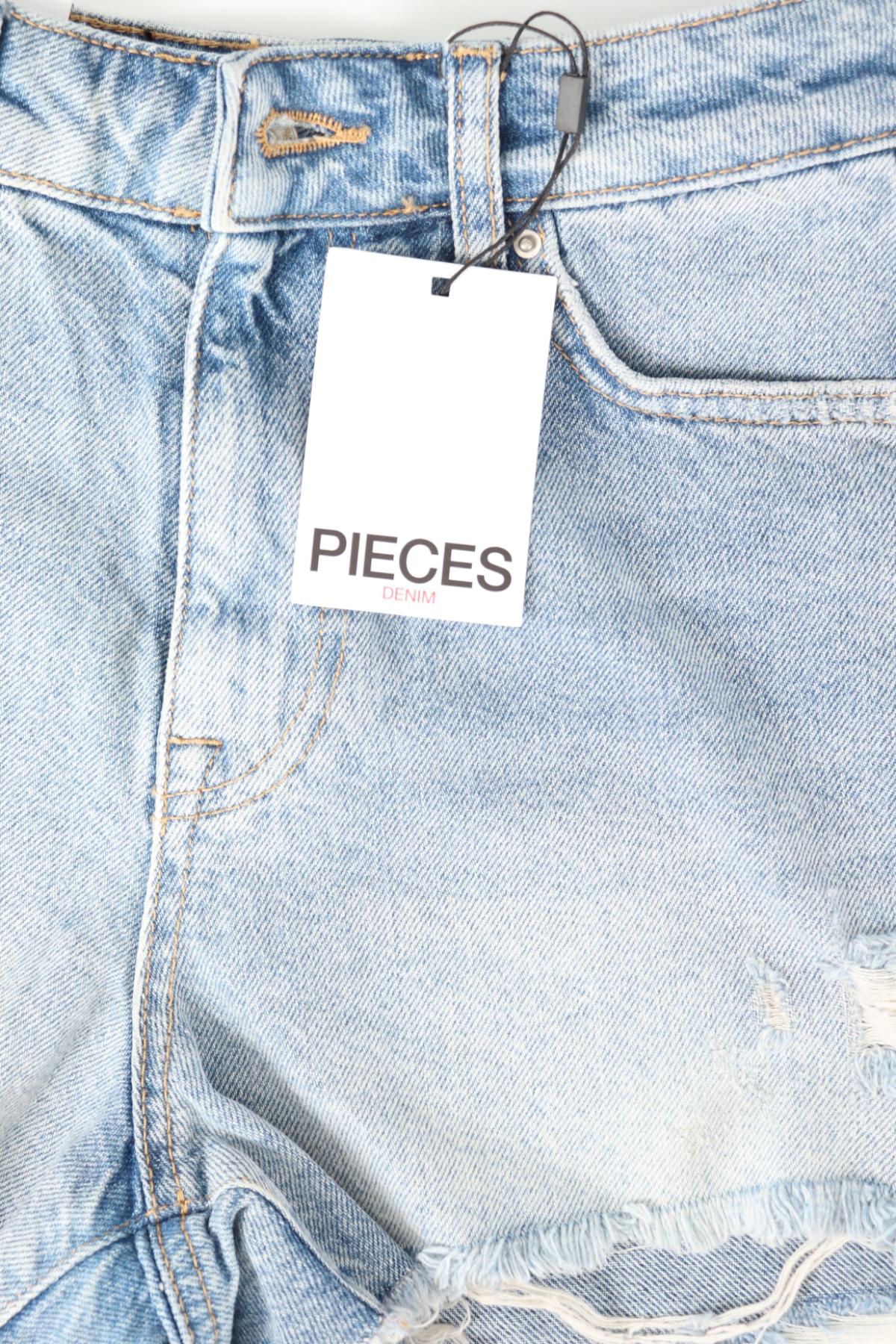 Къси дънки PIECES3