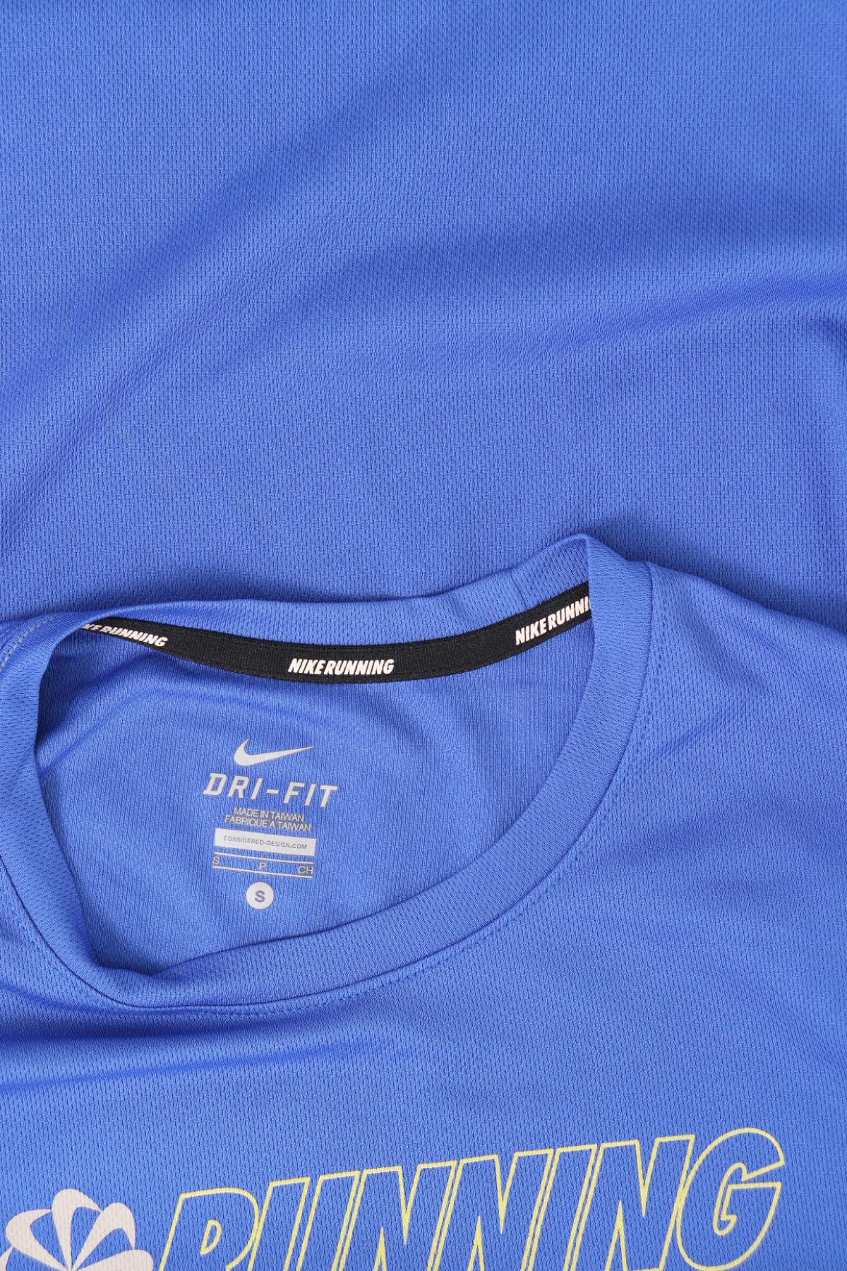 Спортна тениска NIKE3