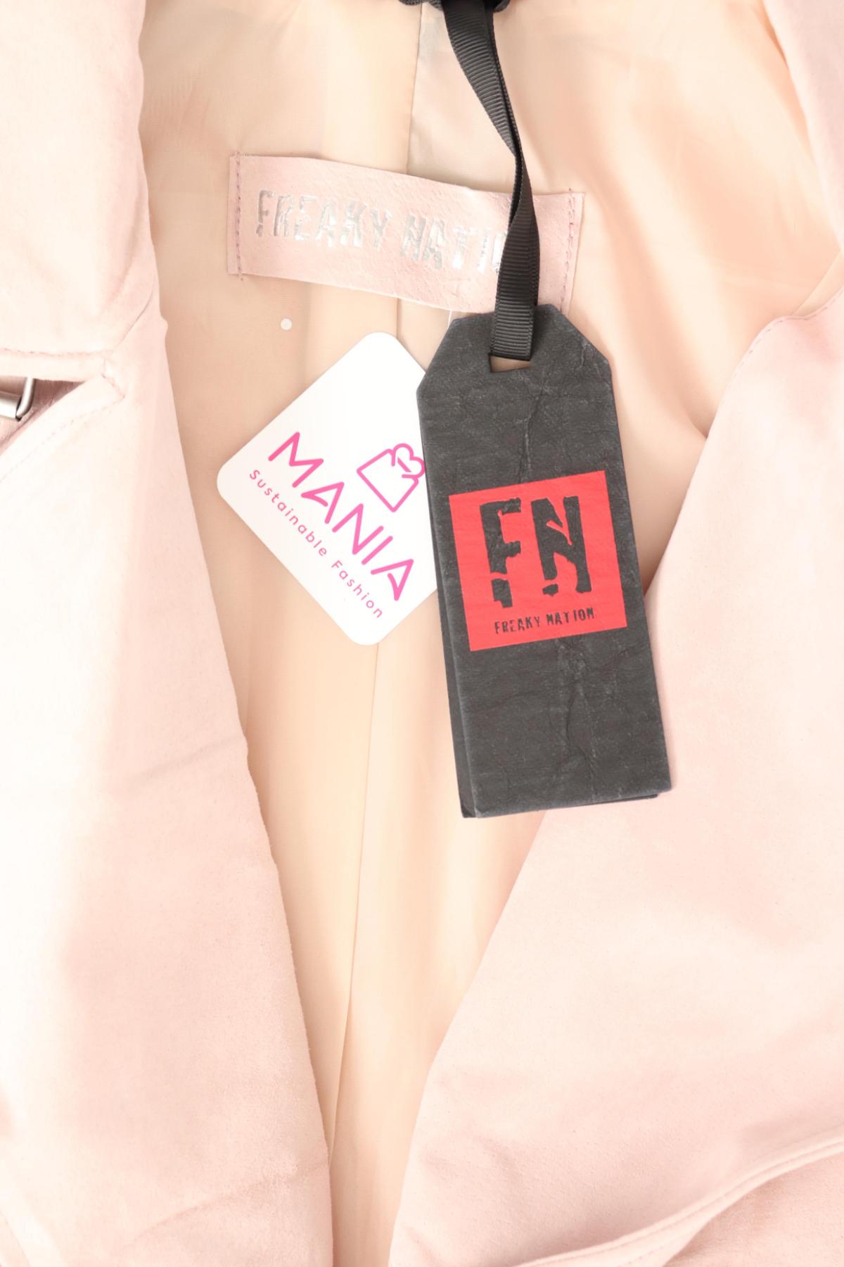 Кожено яке FREAKY NATION4