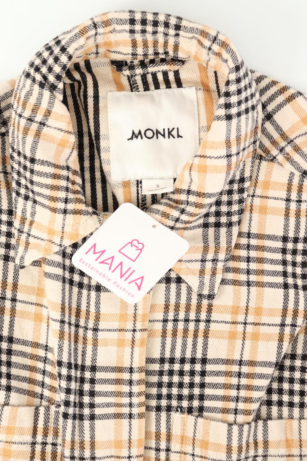 Риза MONKI3