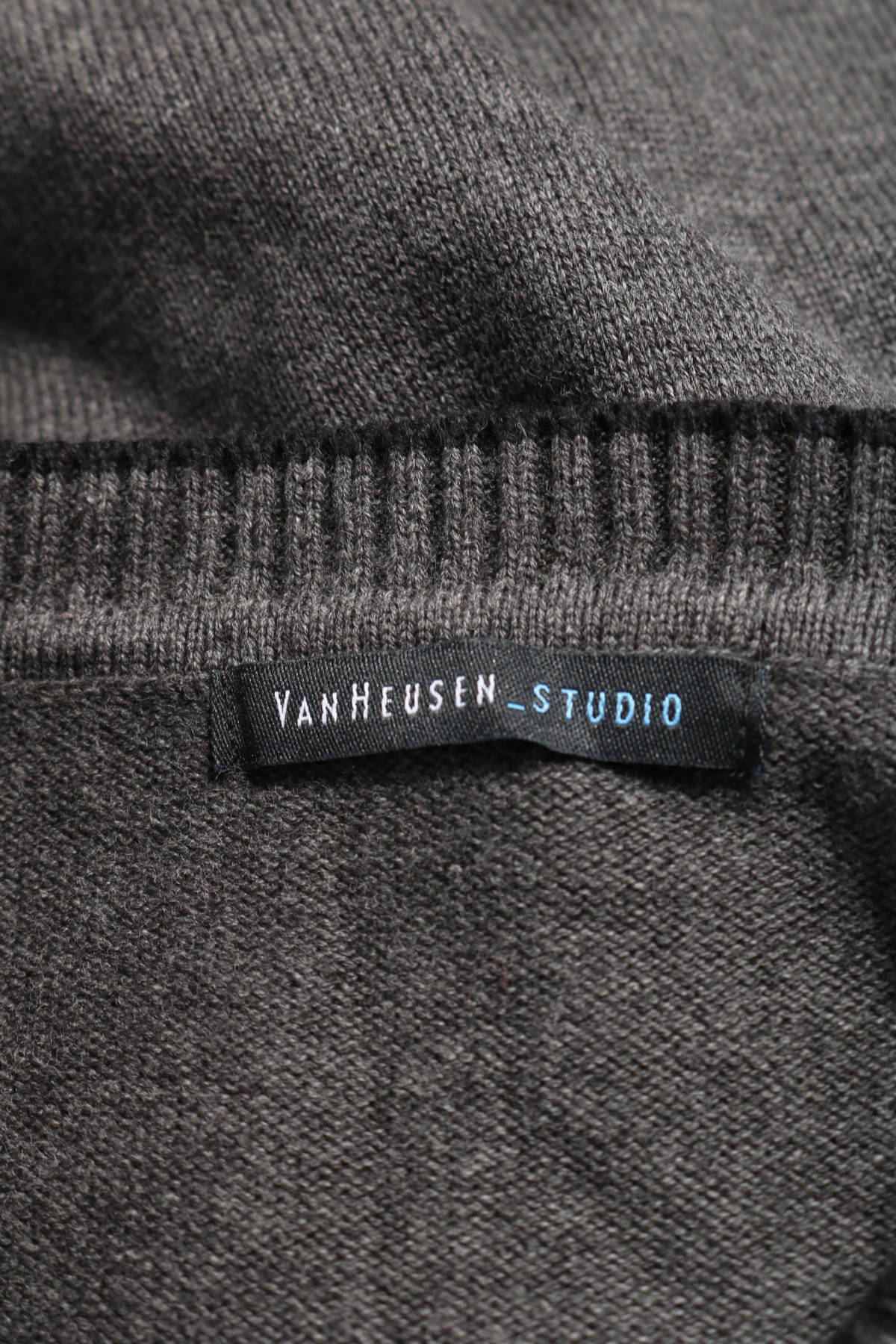 Пуловер VAN HEUSEN3