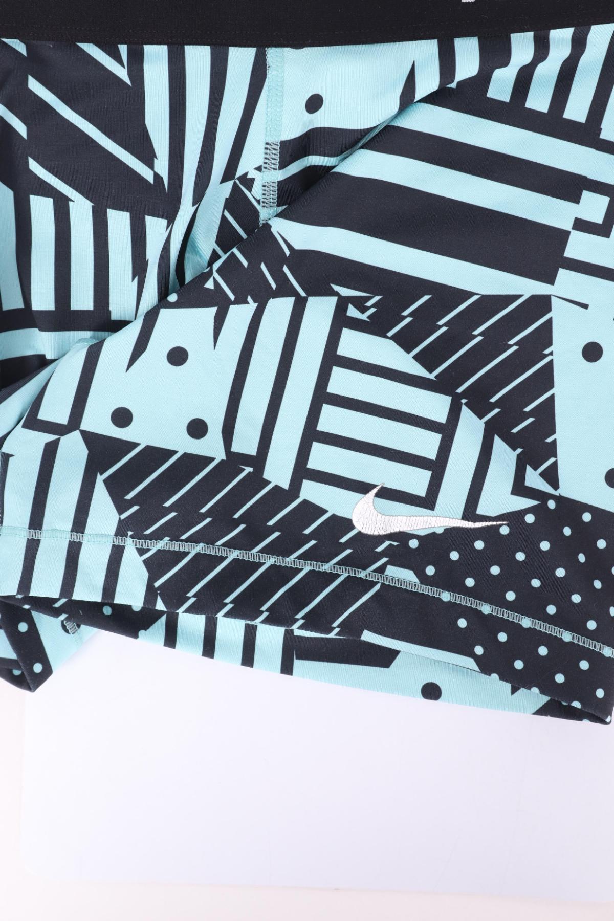 Спортен клин NIKE4