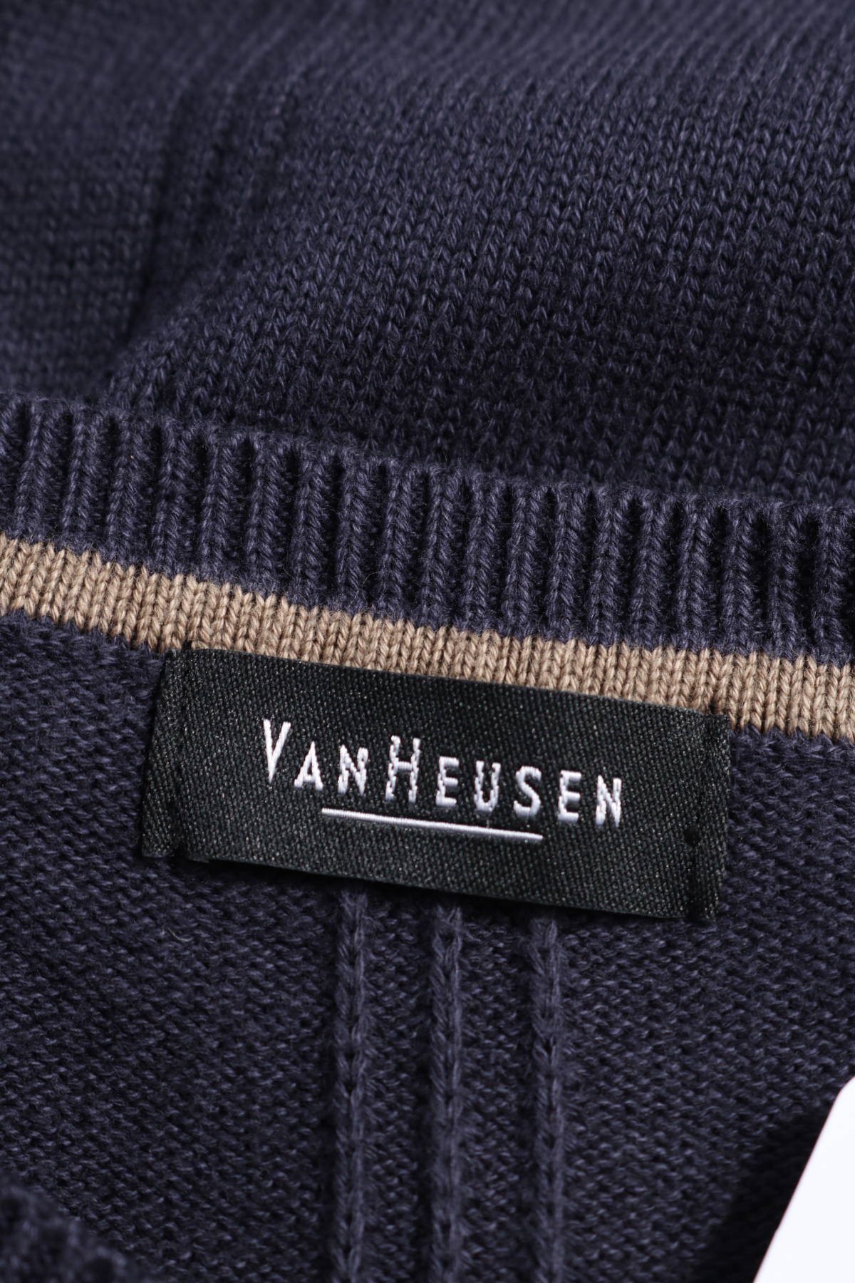 Пуловер VAN HEUSEN3