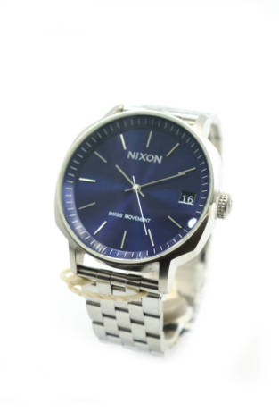 Часовник Nixon - Mania Часовник Nixon