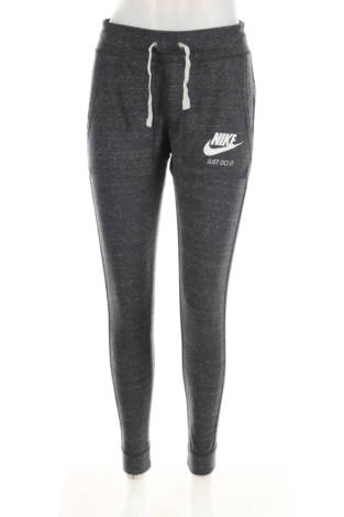 Спортно долнище Nike - Mania Спортно долнище Nike
