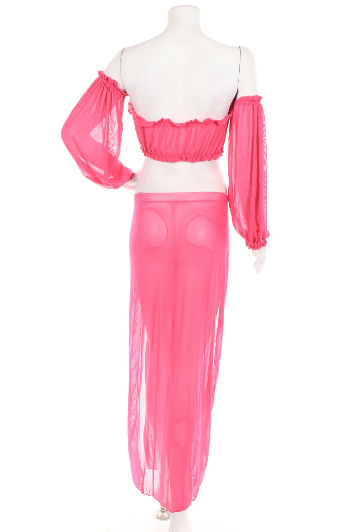 Костюм с пола NO NAME2