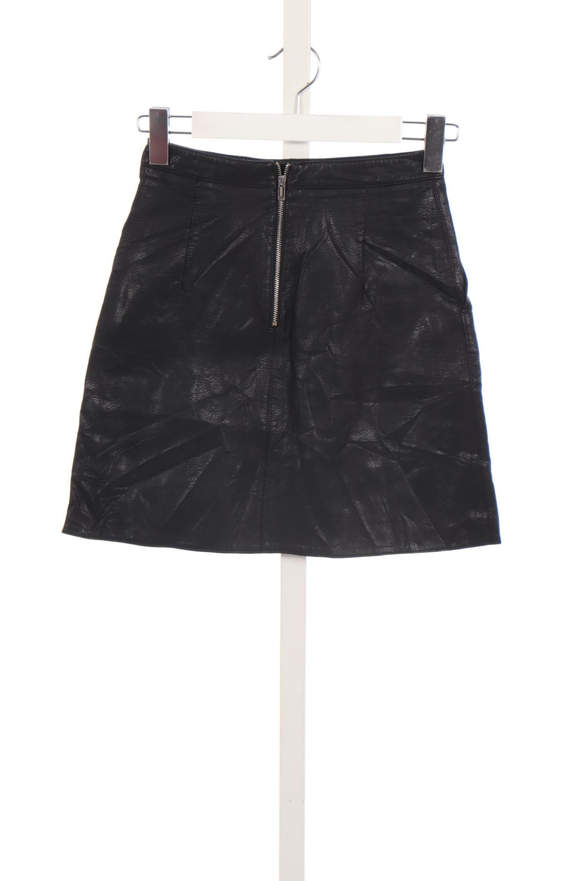 Кожена пола NO NAME2