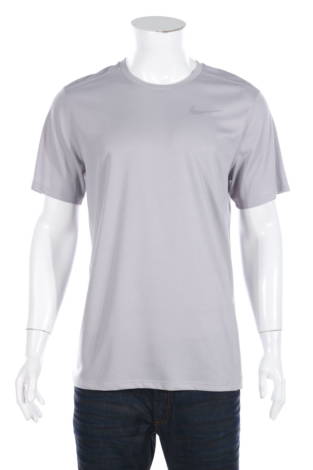 Спортна тениска Nike - Mania Спортна тениска Nike