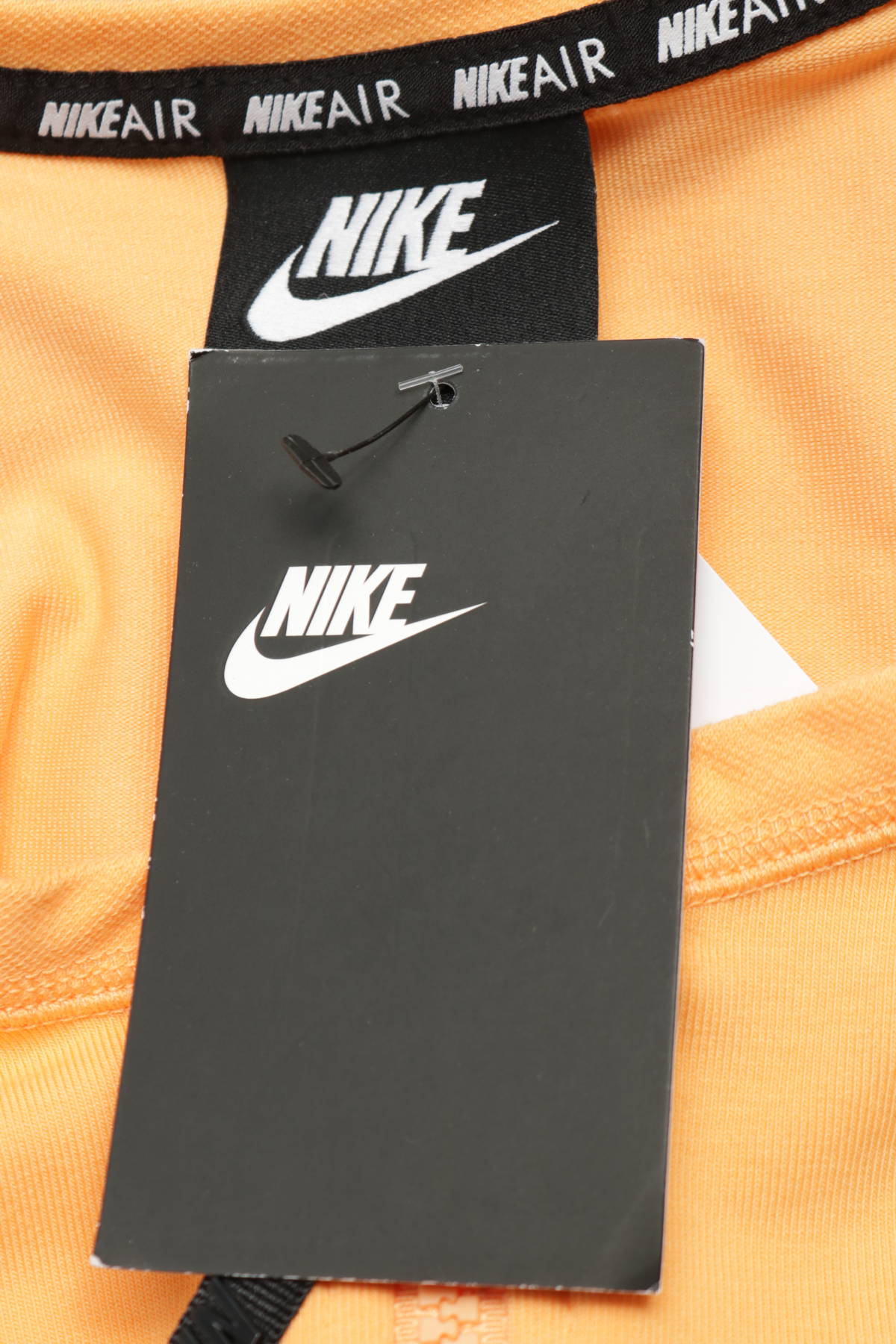 Спортно бюстие NIKE3 - Mania Спортно бюстие NIKE3