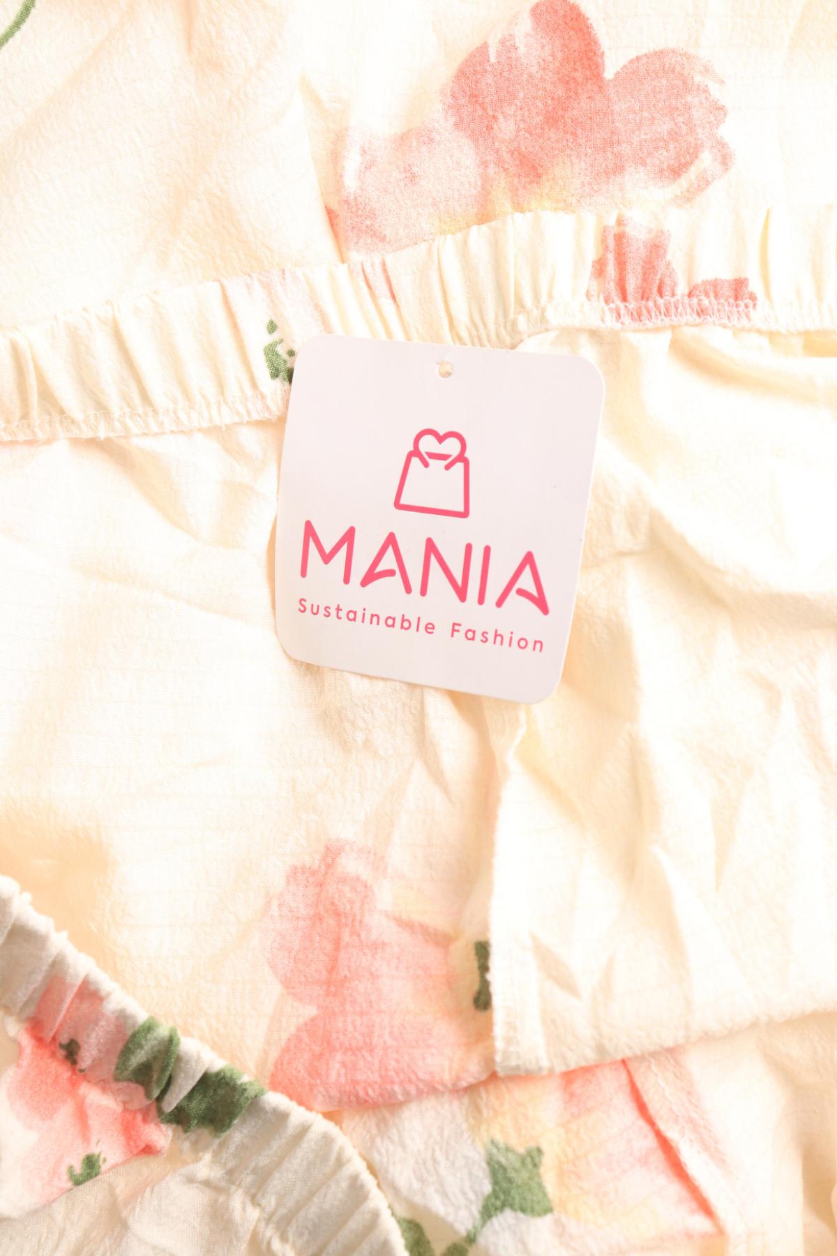 Костюм с панталон NO NAME3