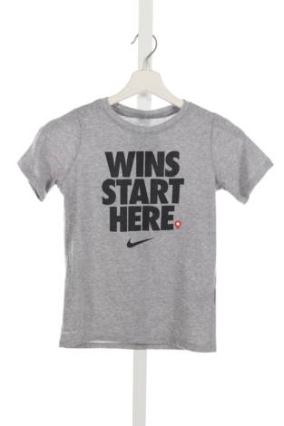 Детска тениска Nike - Mania Детска тениска Nike