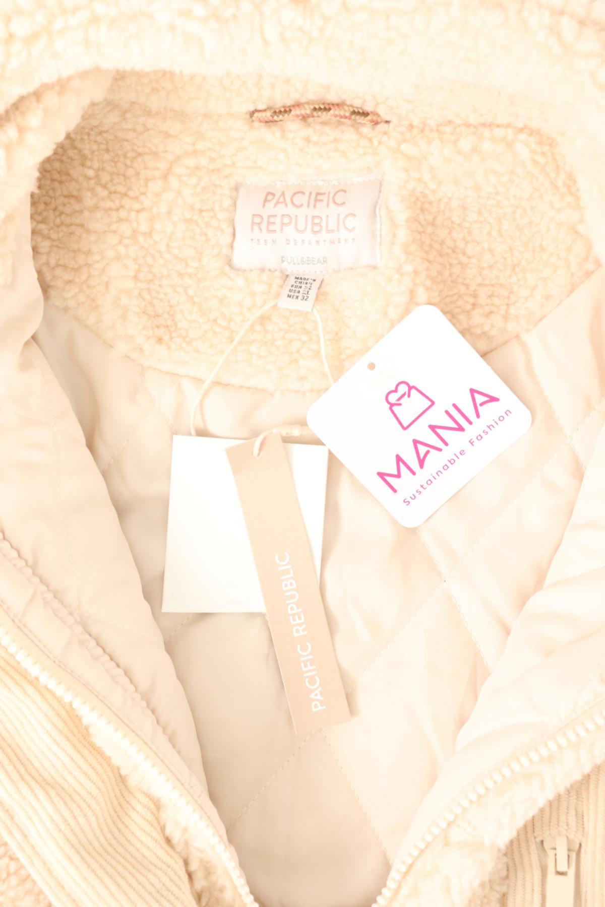 Спортно яке PULL&BEAR4