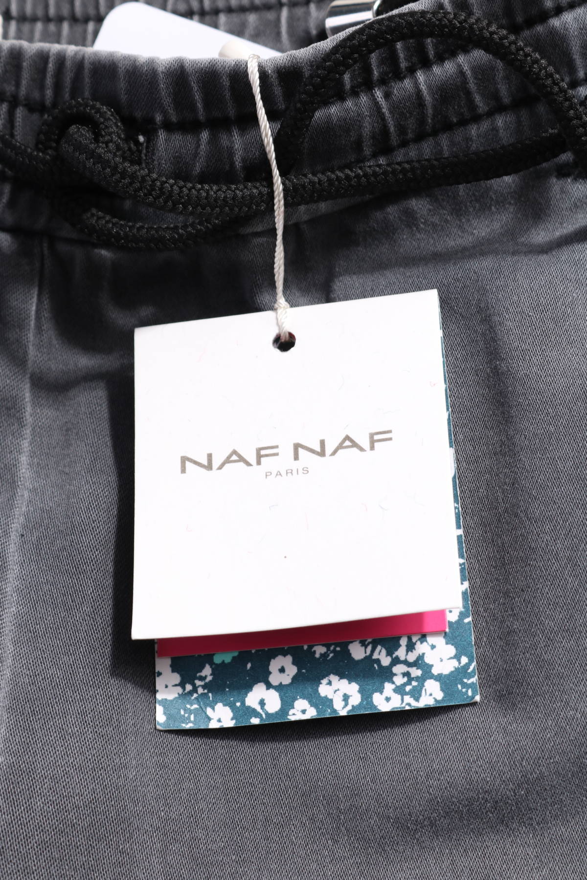 Спортен панталон NAF NAF3