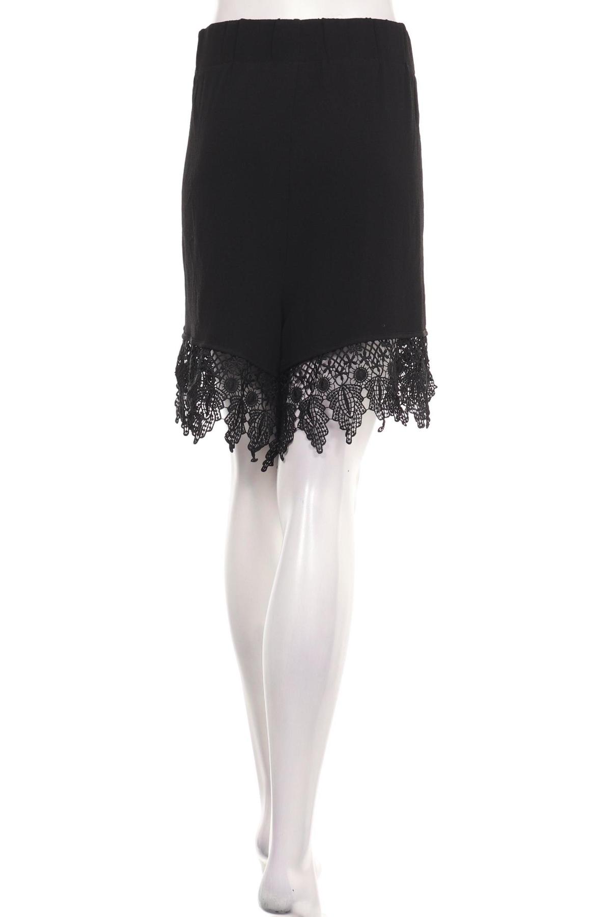 Къси панталони JUNAROSE2