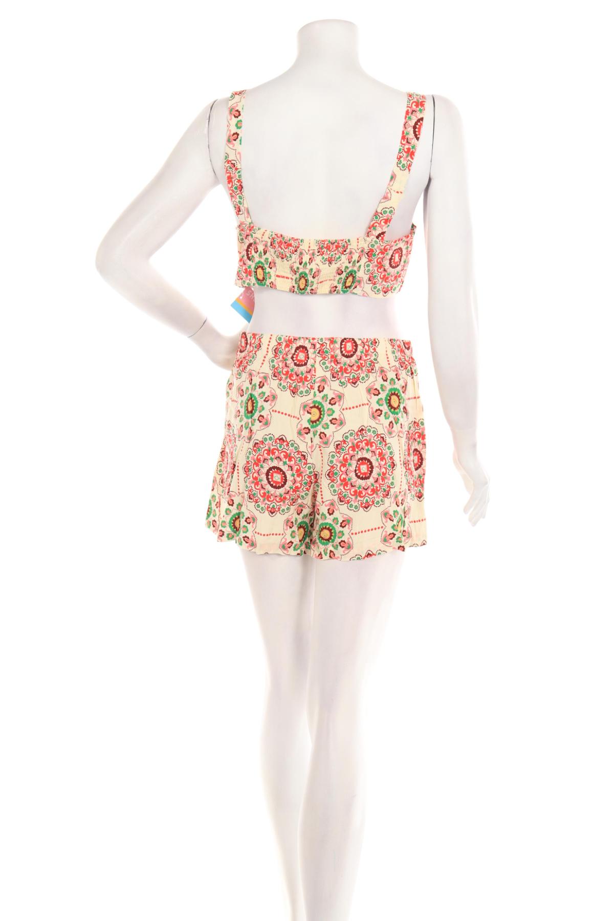 Костюм с панталон SHEIN2