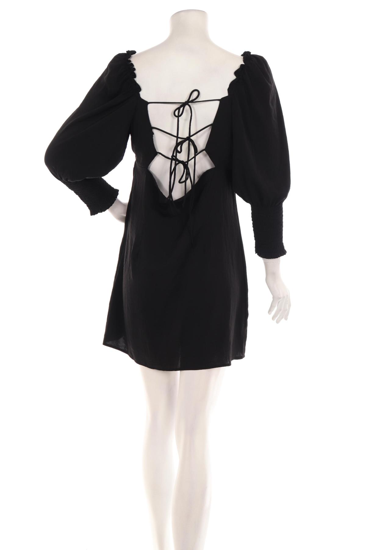 Официална рокля H&M DIVIDED2