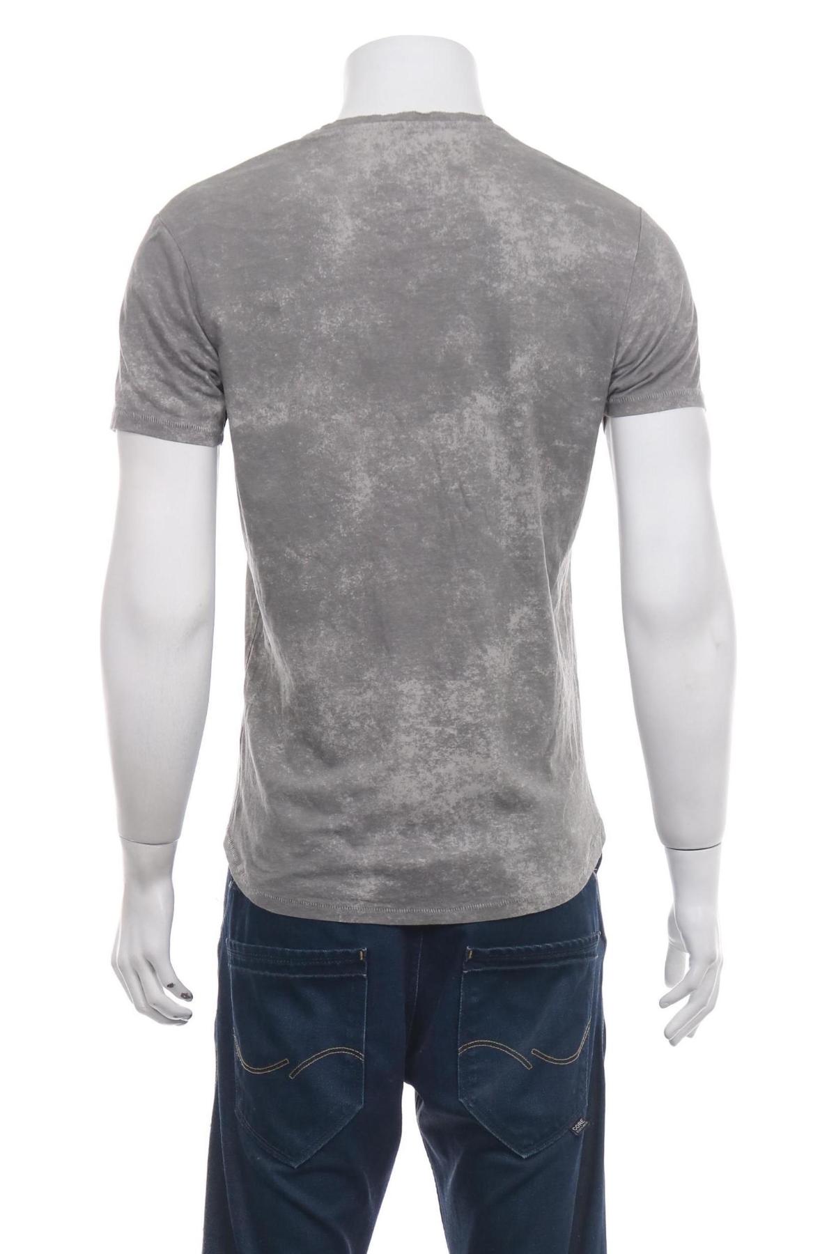 Тениска с щампа SMOG2