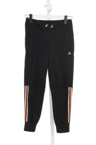 Детско спортно долнище Adidas - Mania Детско спортно долнище Adidas