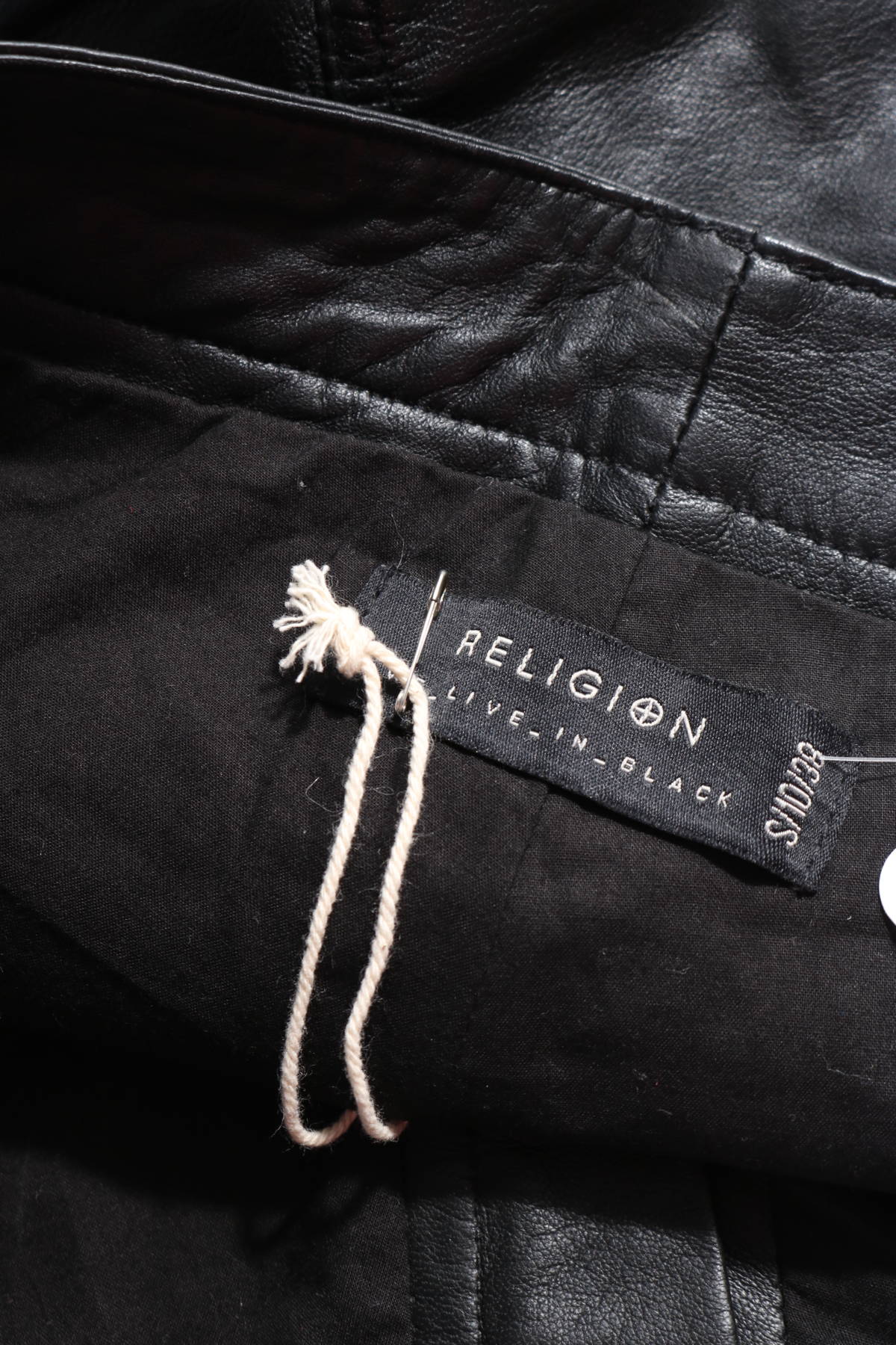 Кожени къси панталони RELIGION3