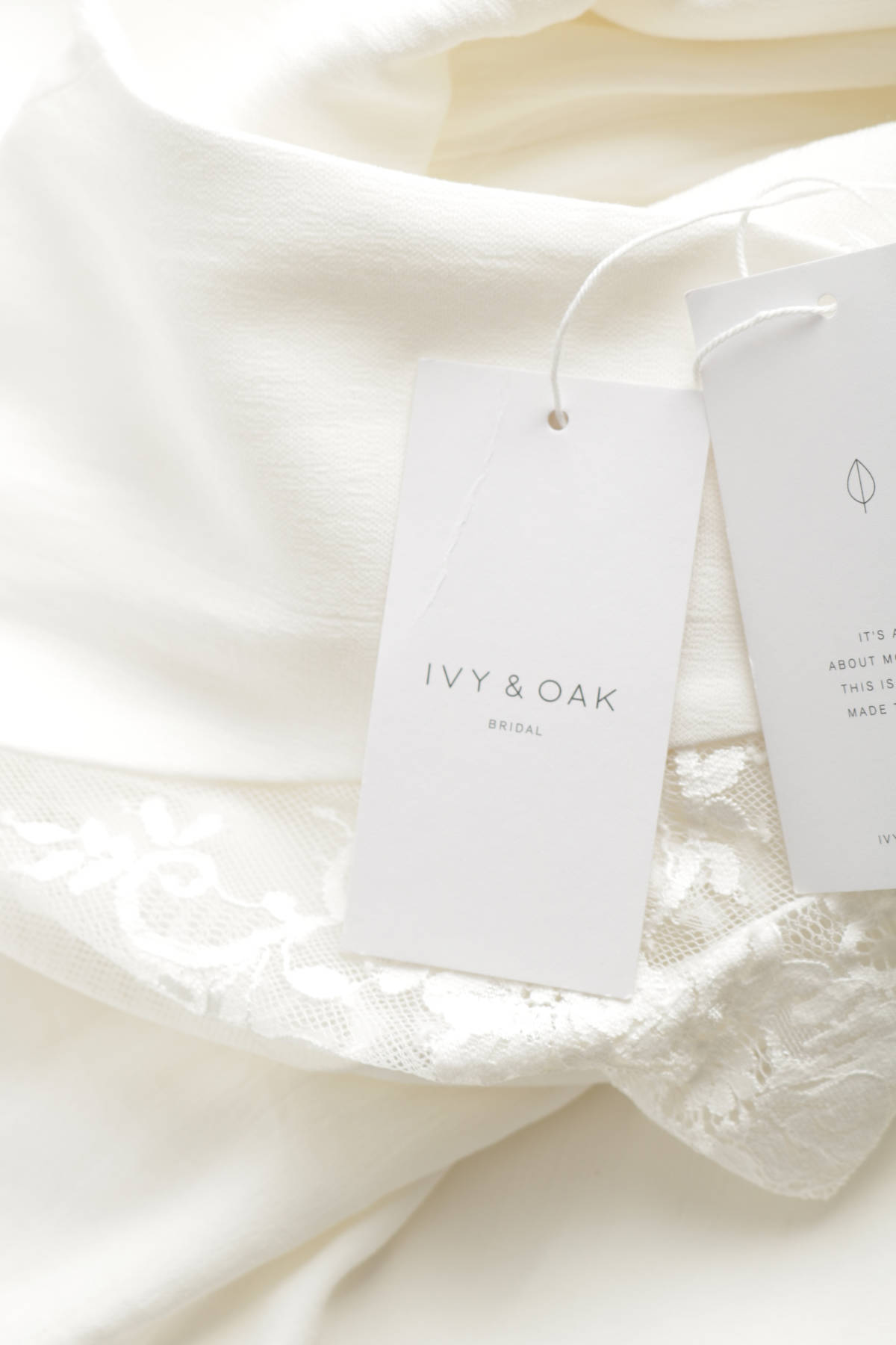Булчинска рокля IVY&OAK3