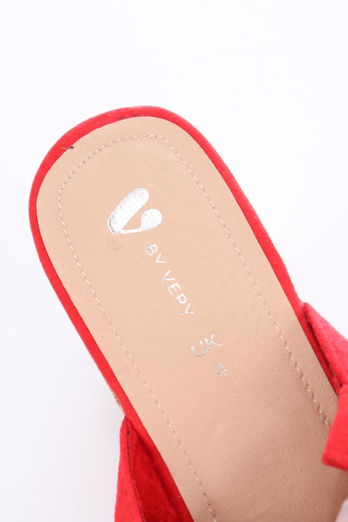 Сандали на ток V BY VERY4