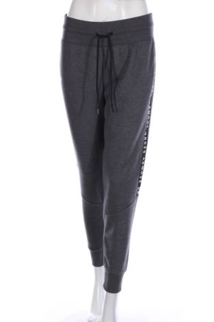 Спортно долнище Under Armour - Mania Спортно долнище Under Armour