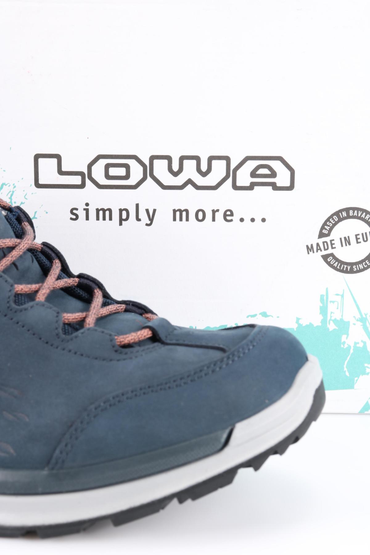 Туристически Обувки LOWA4