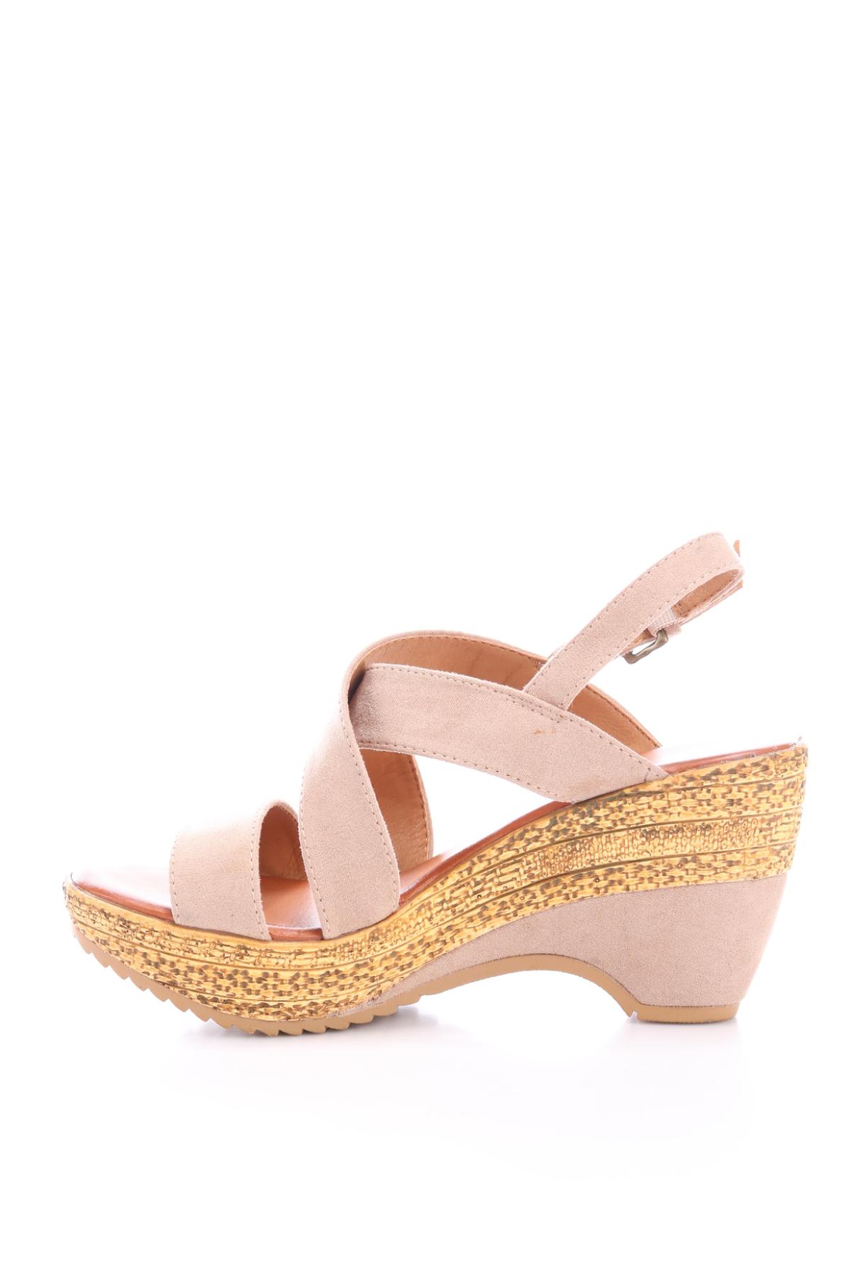 Сандали на ток MUSTANG3