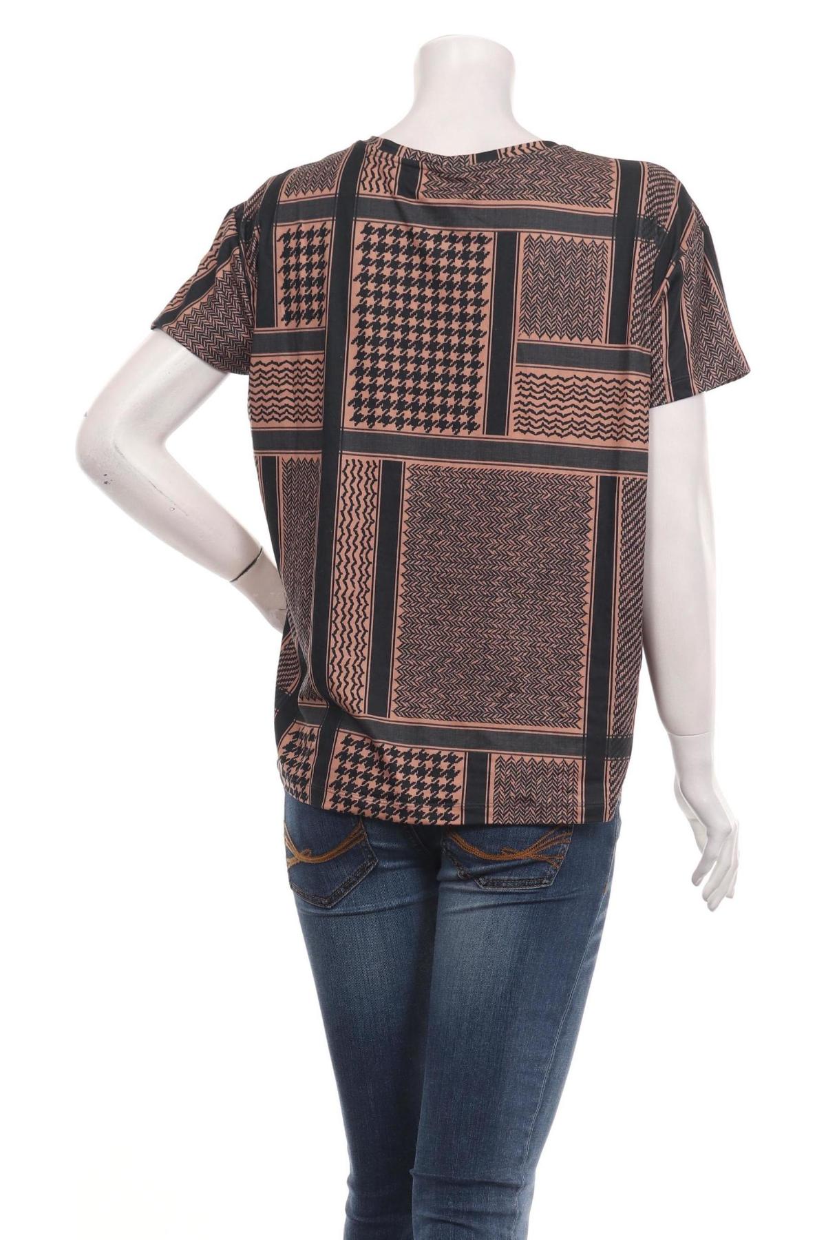 Тениска LUXZUZ2