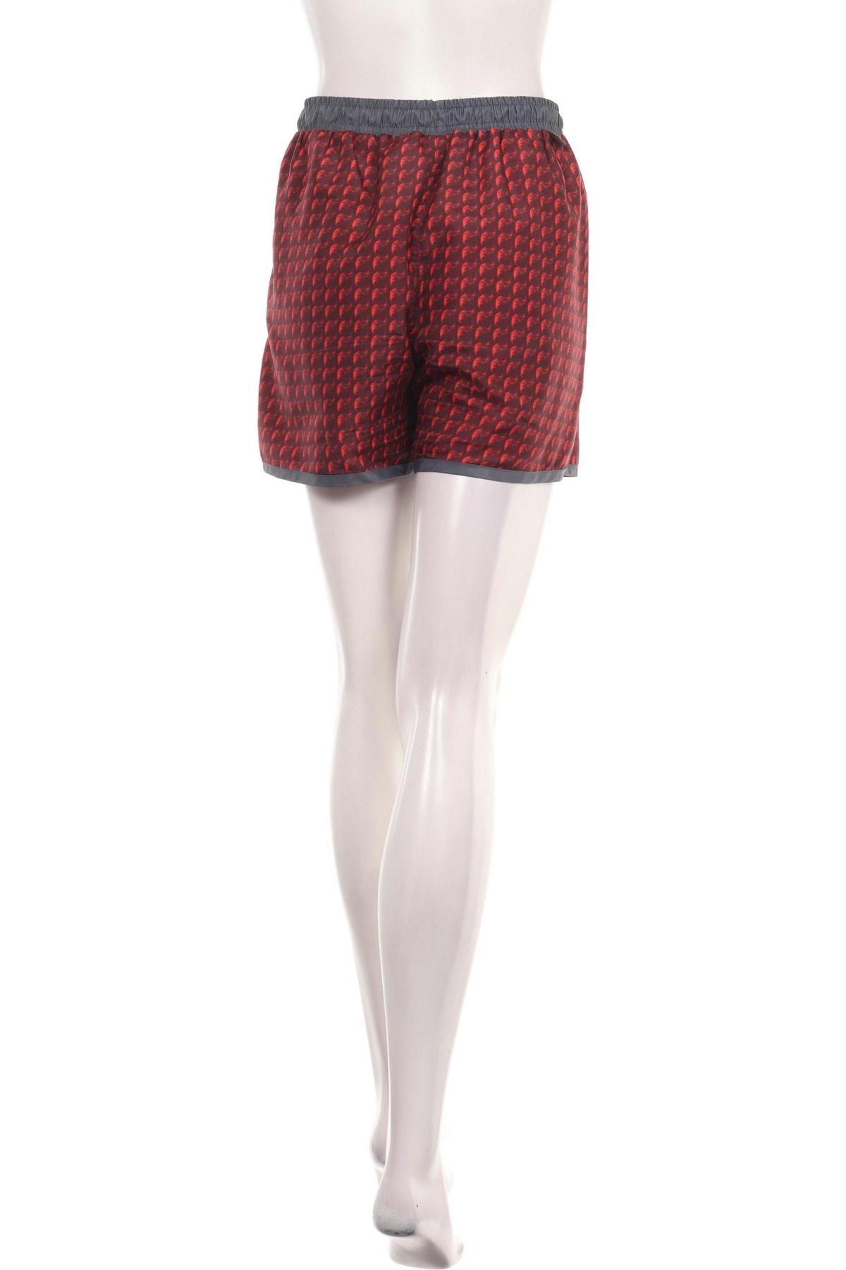 Спортни къси панталони NIKE2