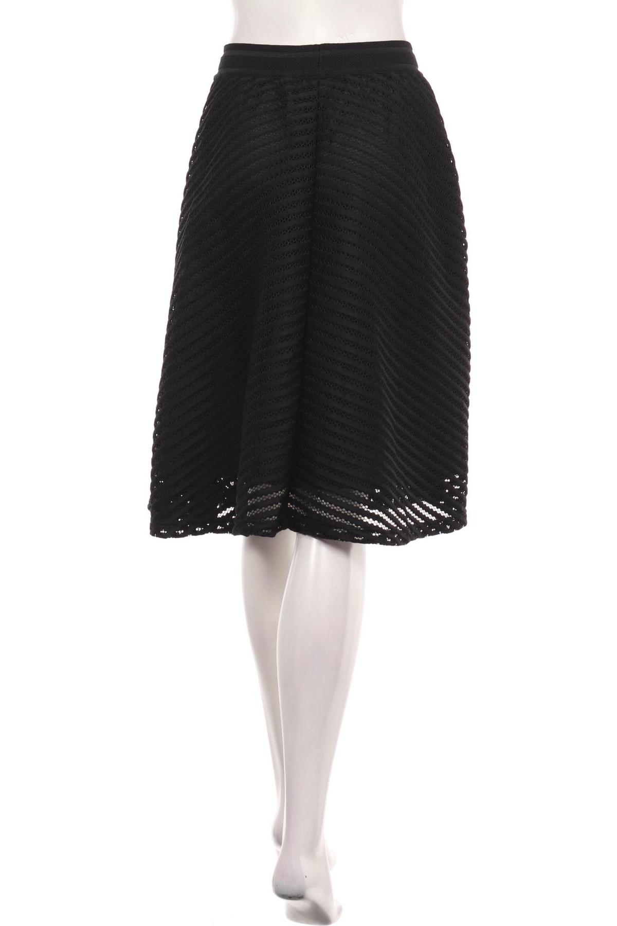 Пола JACQUELINE DE YONG2