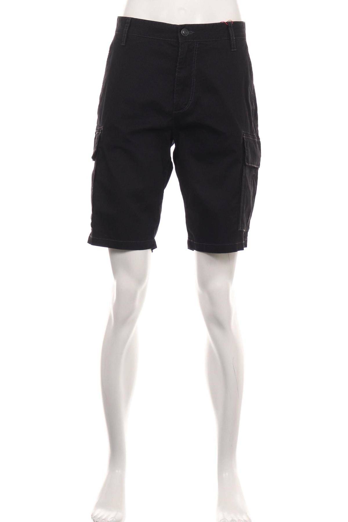 Спортни къси панталони S.OLIVER1
