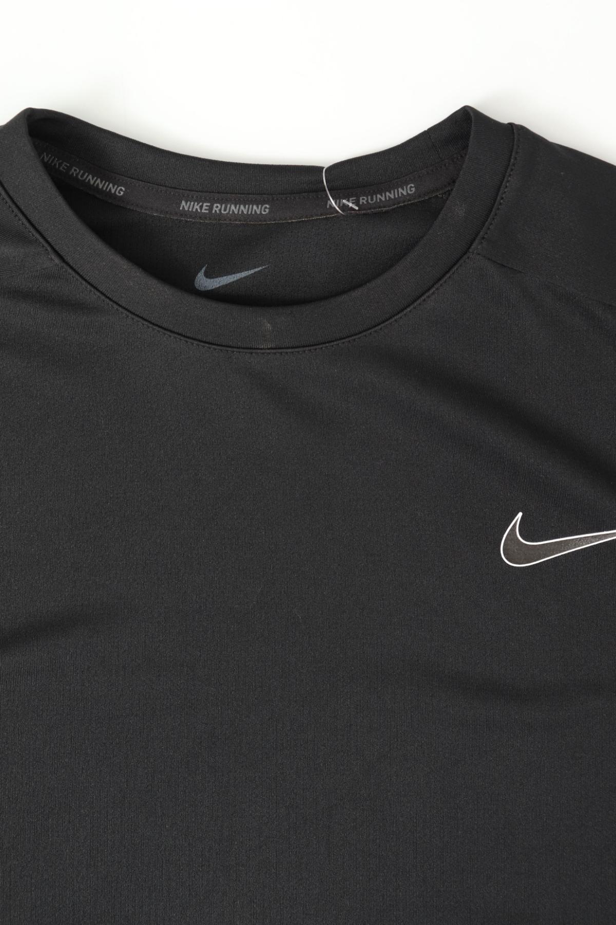 Спортна блуза NIKE4