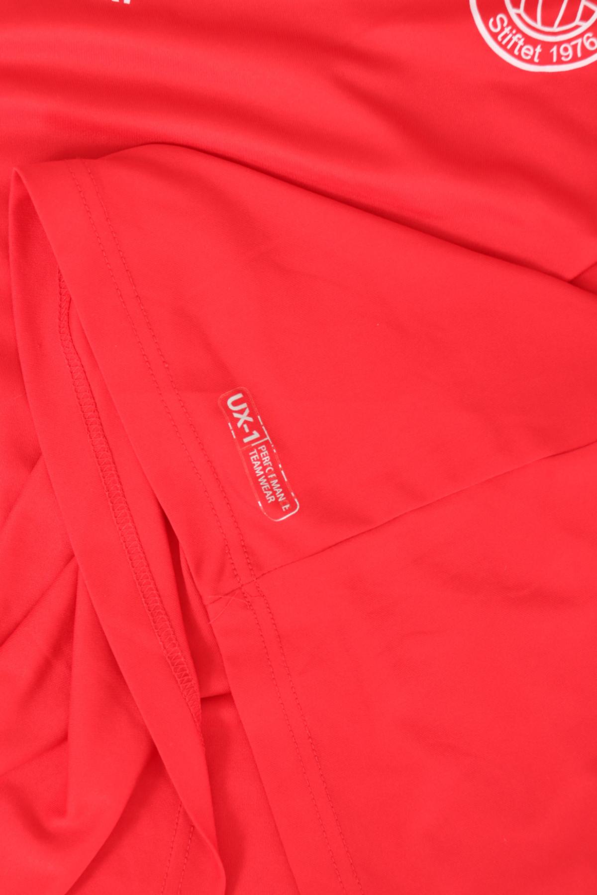 Спортна тениска UMBRO4