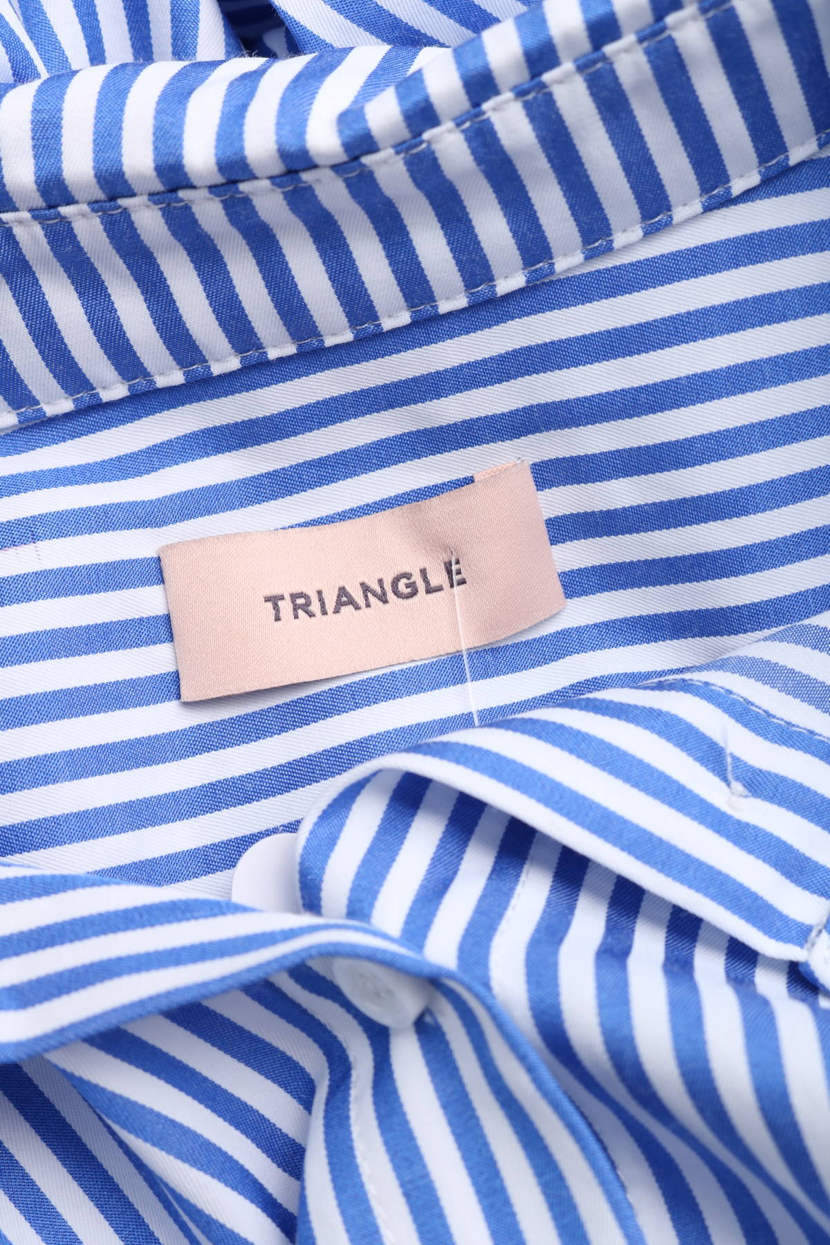 Риза TRIANGLE3