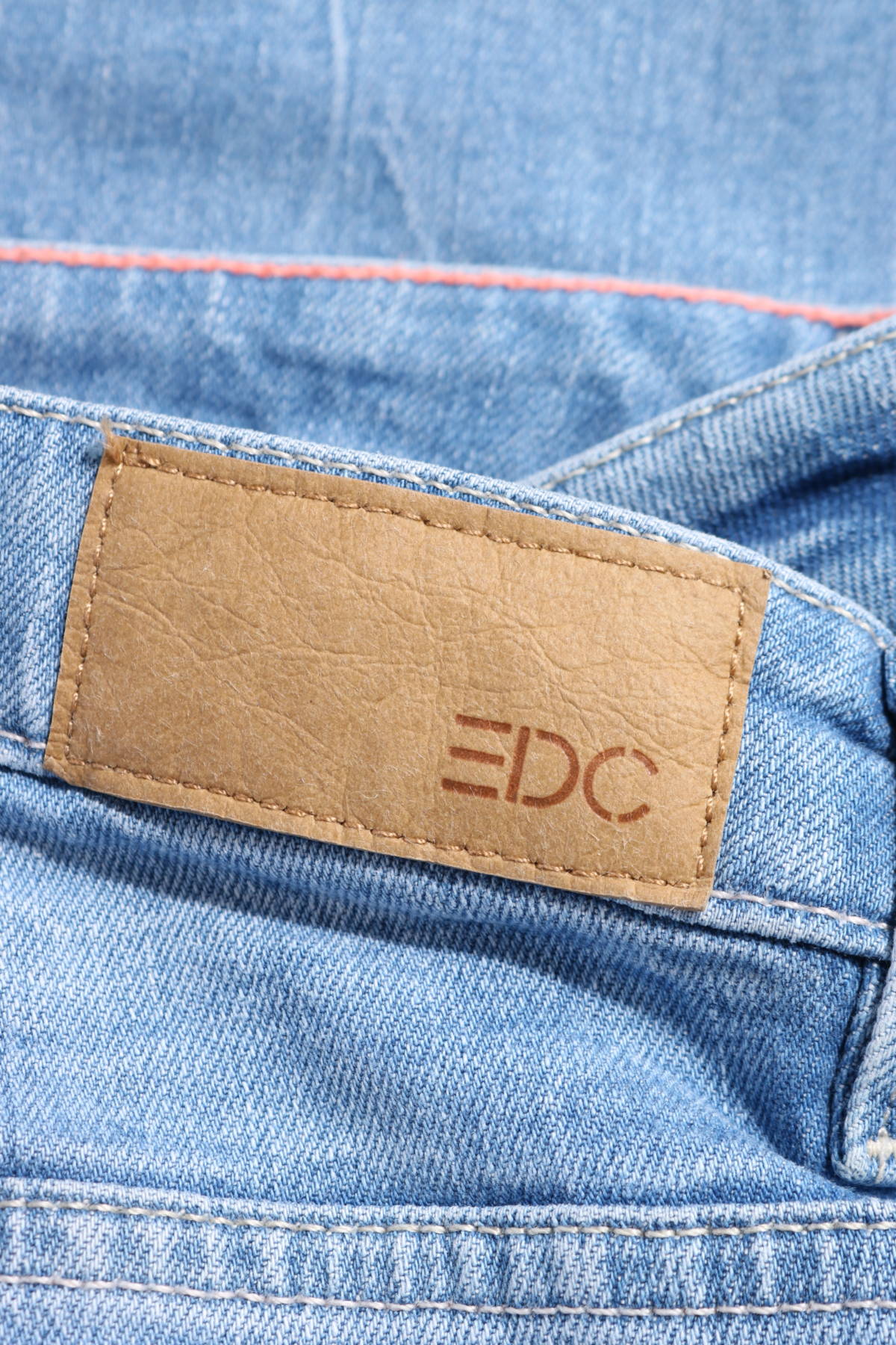 Ластични дънки Edc By Esprit3 - Mania Ластични дънки Edc By Esprit3