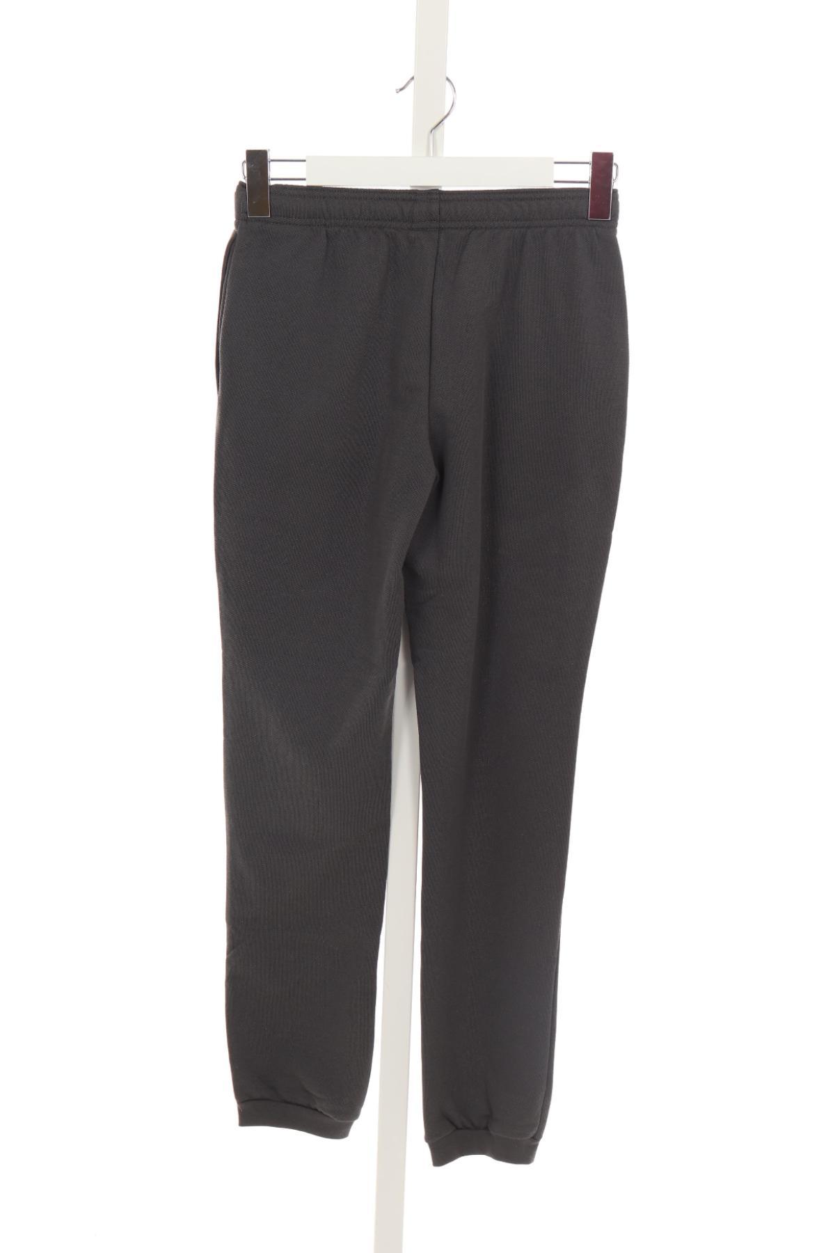 Детско спортно долнище ASICS2